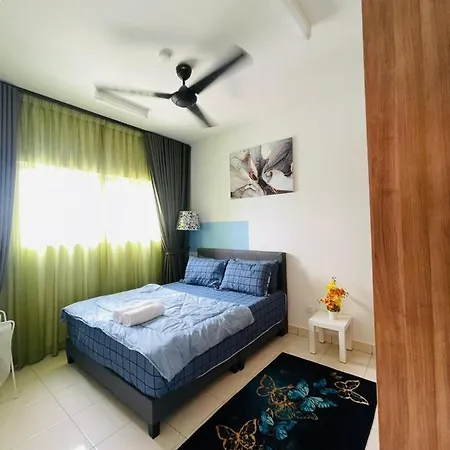 E. R Homestay 3R2B Nearby Klia Sepang Exterior photo
